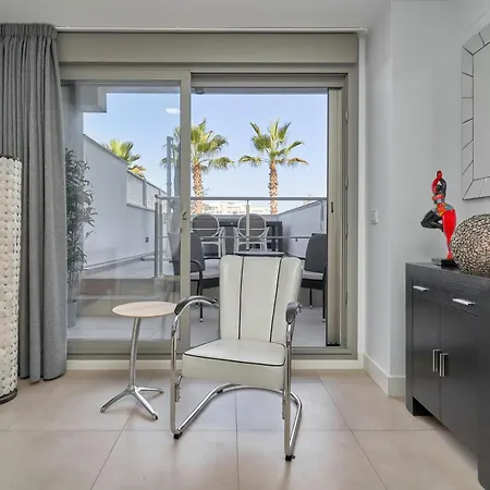 Luxurious Two Bed Apartment