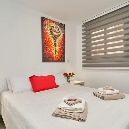 Luxurious Two Bed