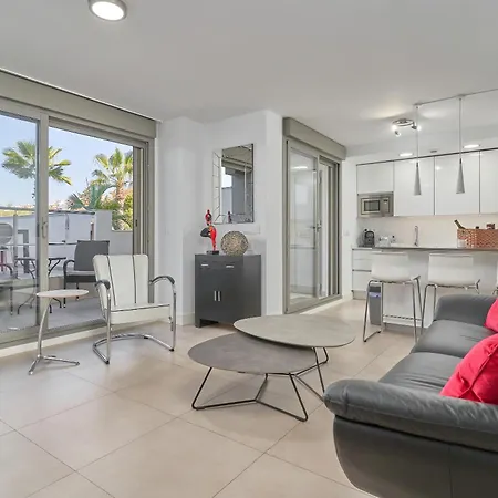 Luxurious Two Bed Apartment Torrox