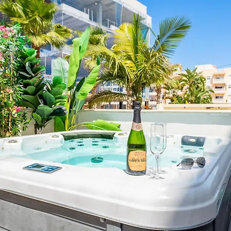 Luxurious Two Bed Apartmán