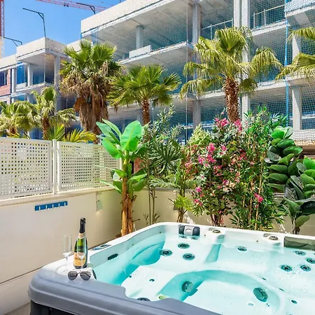 Luxurious Two Bed Apartmán