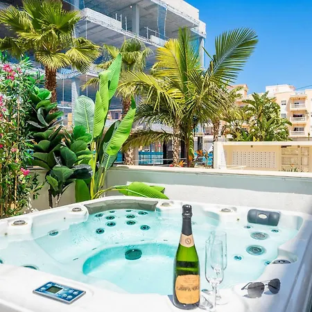 Luxurious Two Bed *